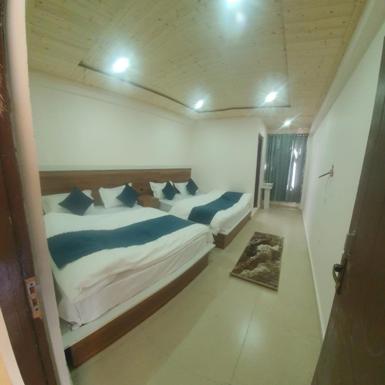 Hotel Geeta Badrinath Exterior photo